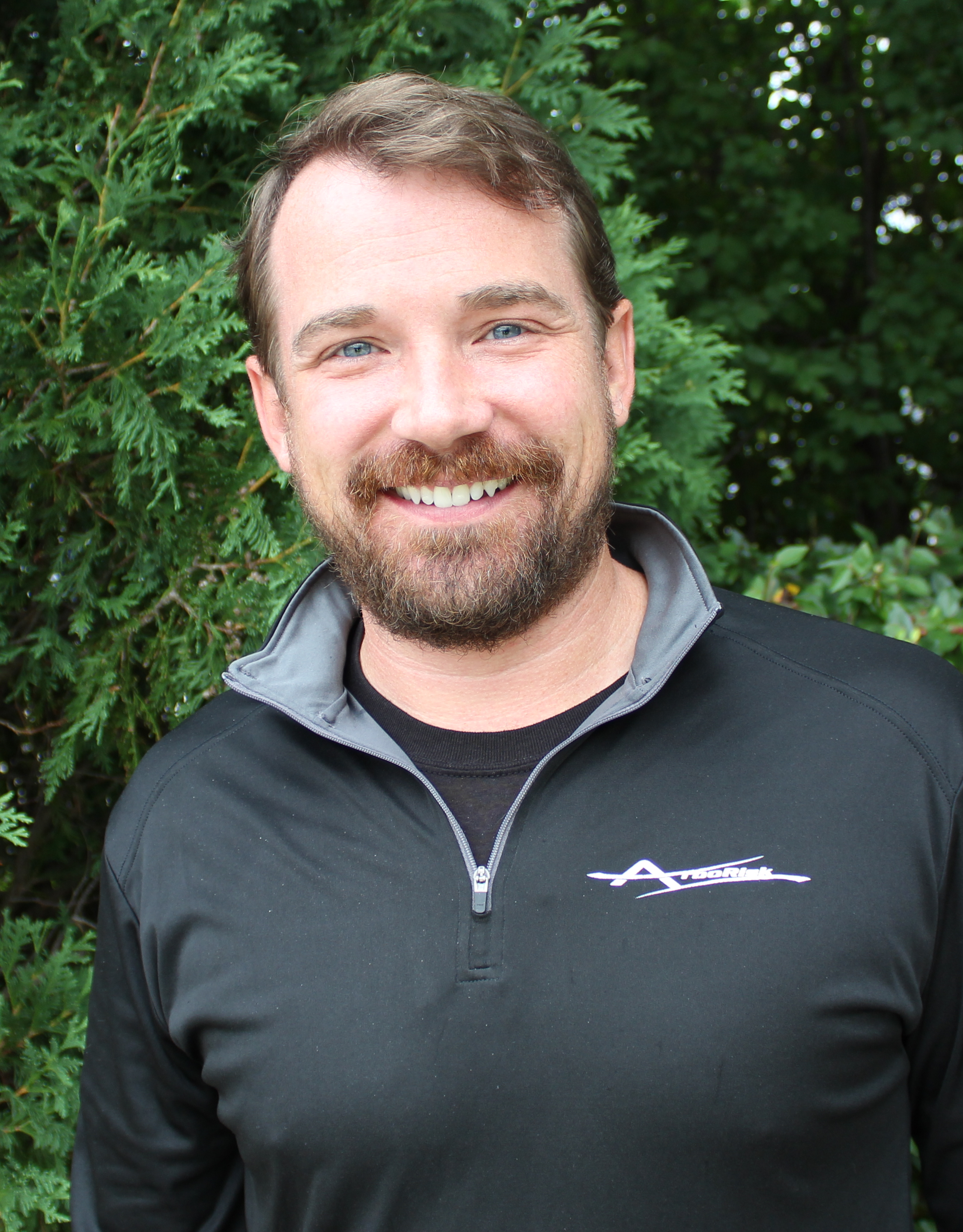 Headshot man with beard