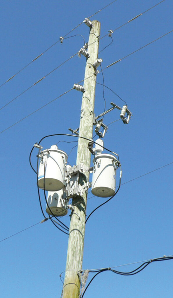 Distribution lines with transformers