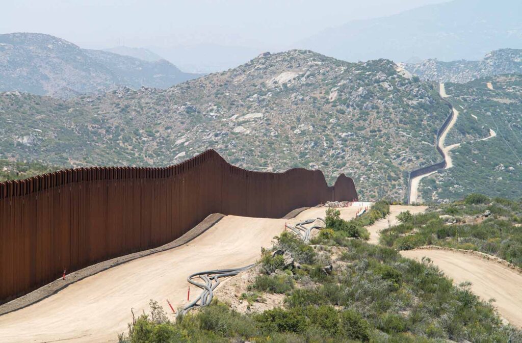 Photo of a section of wall on the U.S./Mexico border