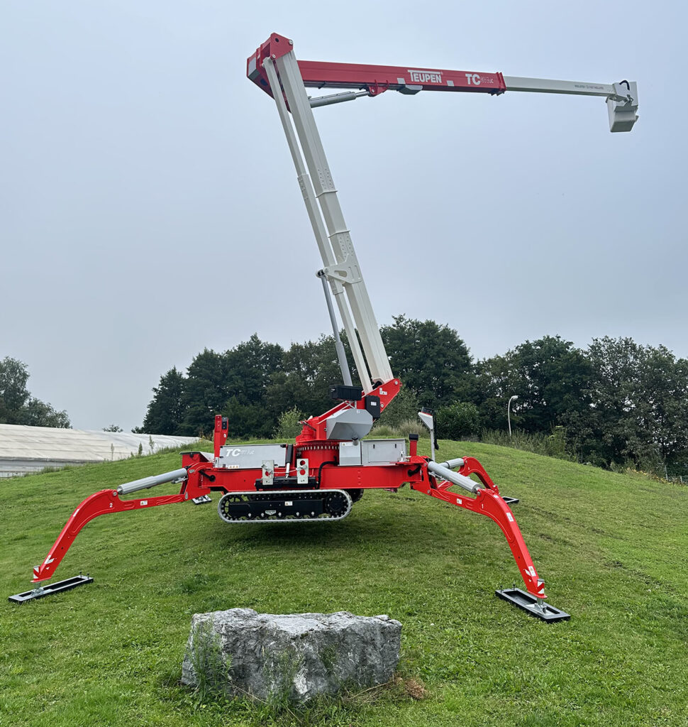Teupen North America’s new TC67AiC insulated lift.