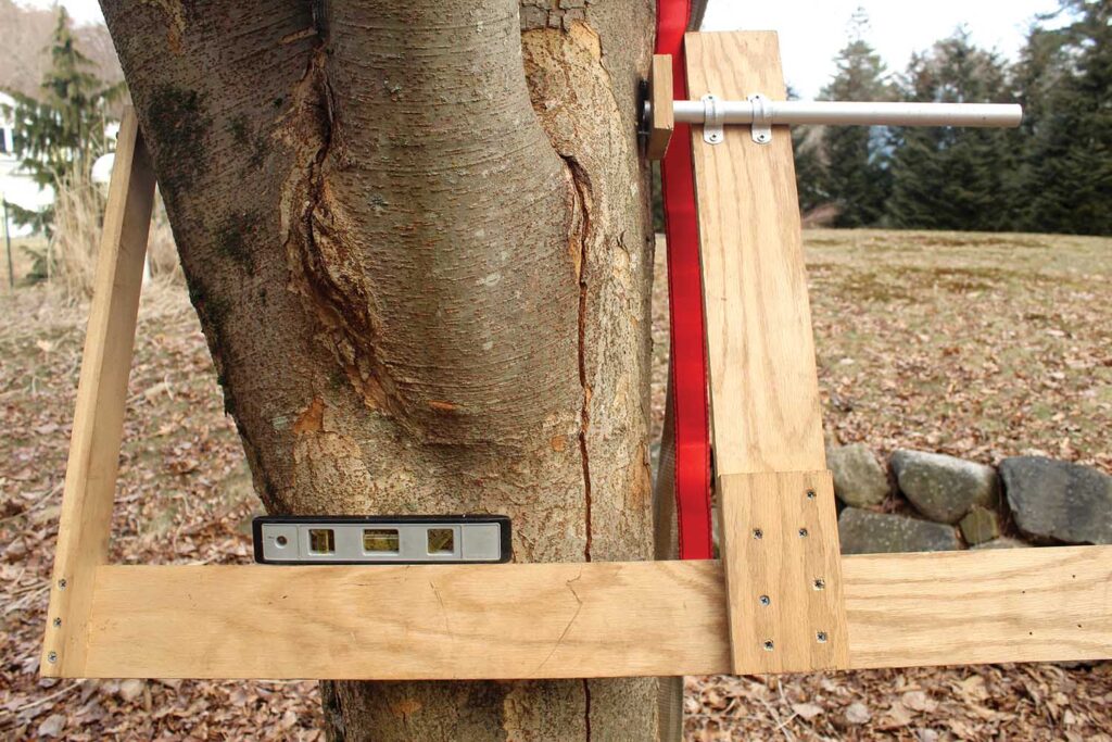 Photo 8: Leveling the Holemeister.