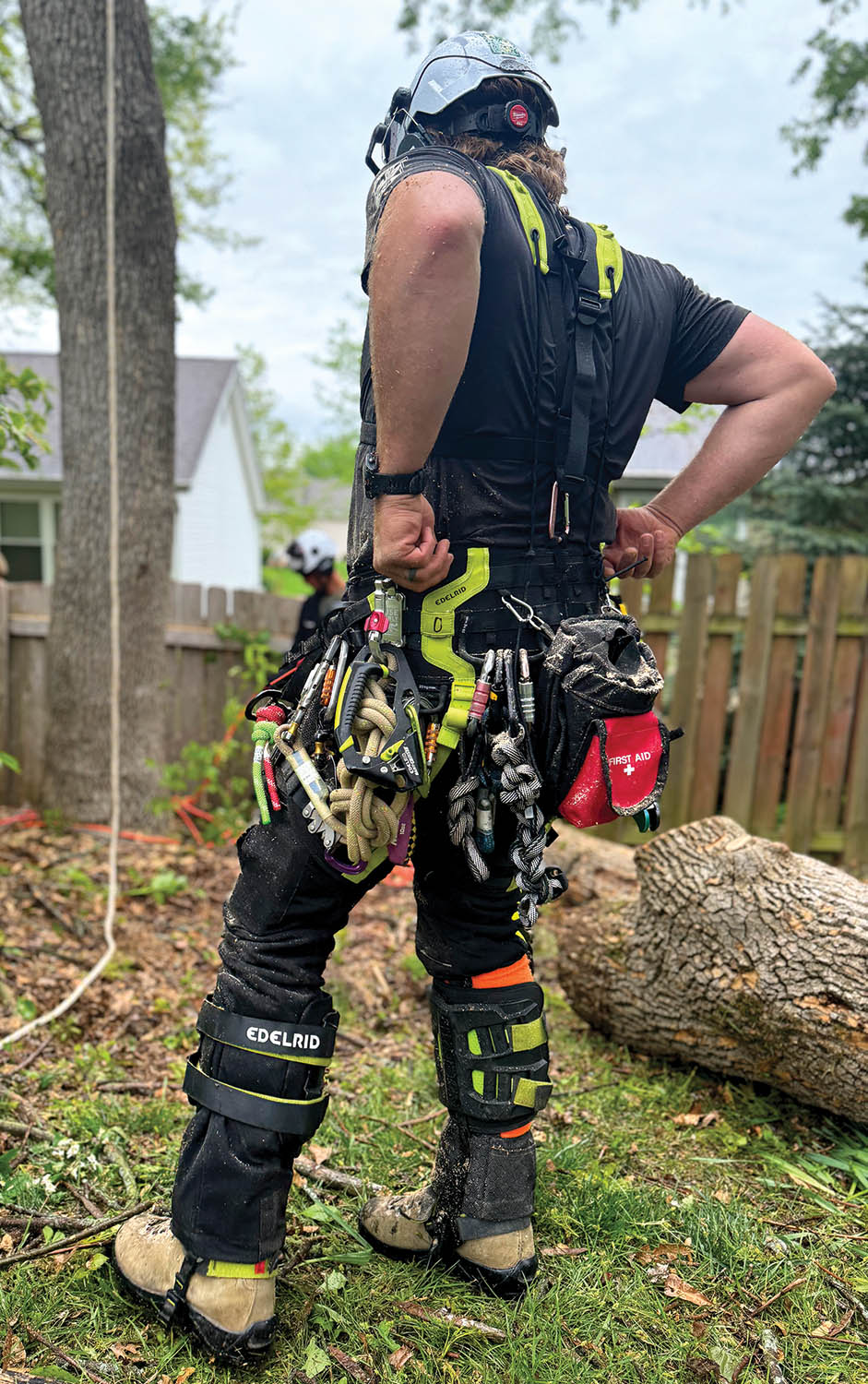 The author sporting the TreeRex, fully loaded.